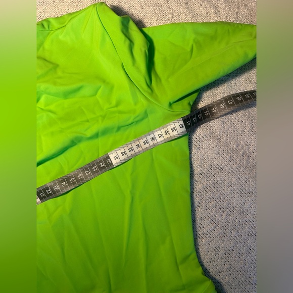 Alex Perry Neon Green Ruched Long Sleeve Dress - Picture 13 of 14